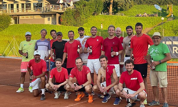 Zu den Newsdetails: TC Schorndorf 1902 steigt in die Regionalliga auf – Tennisfest vor Rekordkulisse